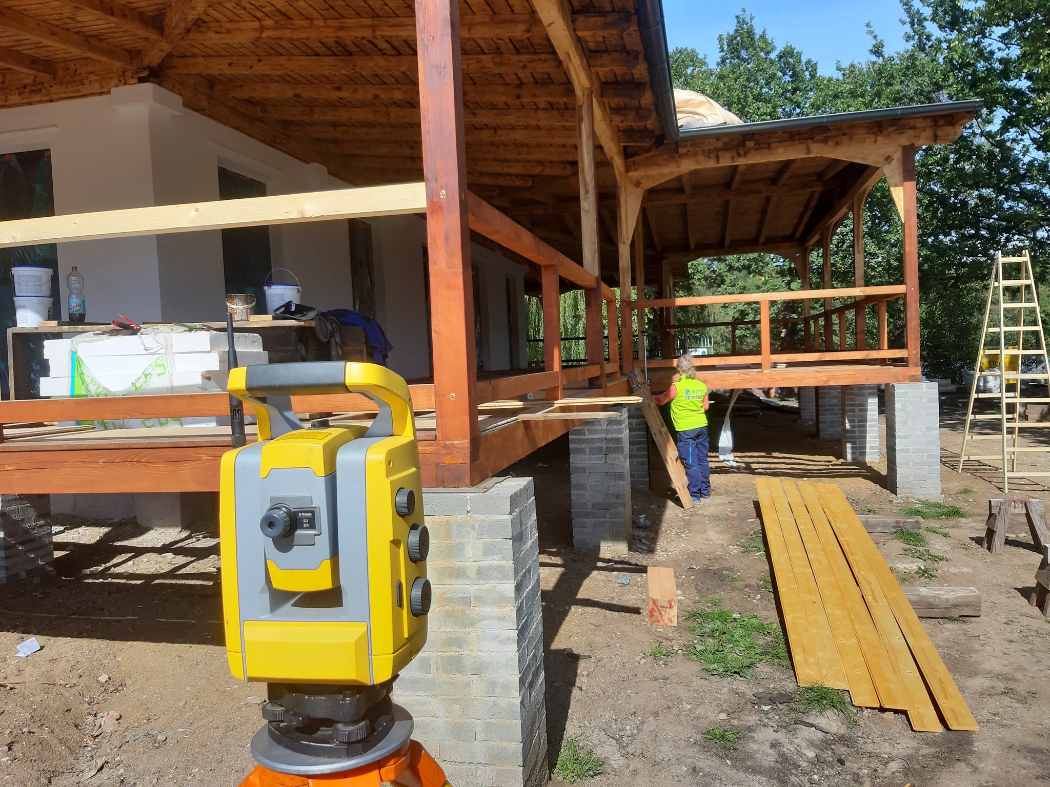 fotografie-geodeticke-prace-na-stavbach